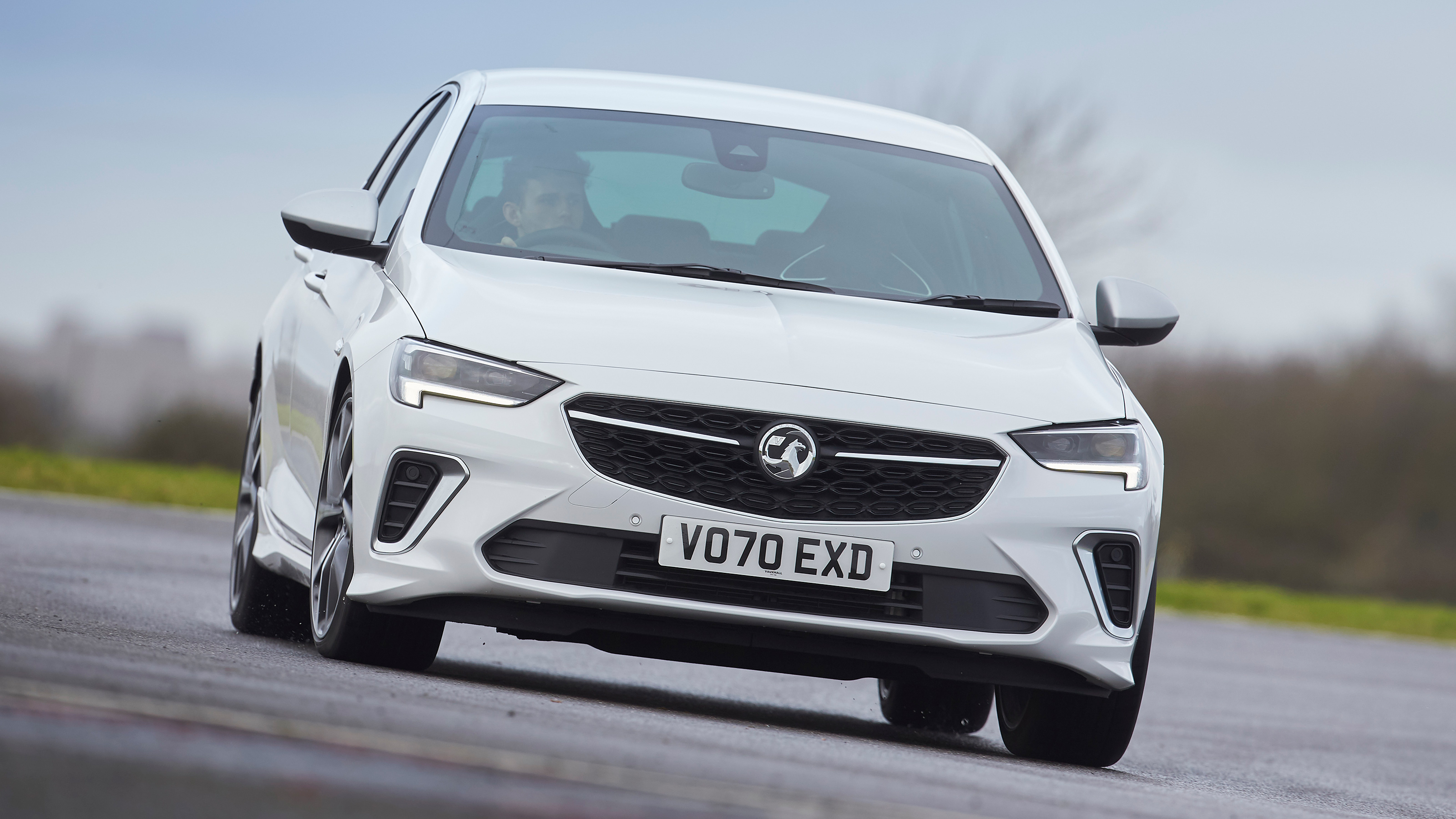 Vauxhall Insignia hatchback Engines, drive & performance Carbuyer